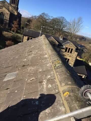 //eagle-roofing.co.uk/wp-content/uploads/2022/07/Tile-Replacement-Huddersfield-3.jpg